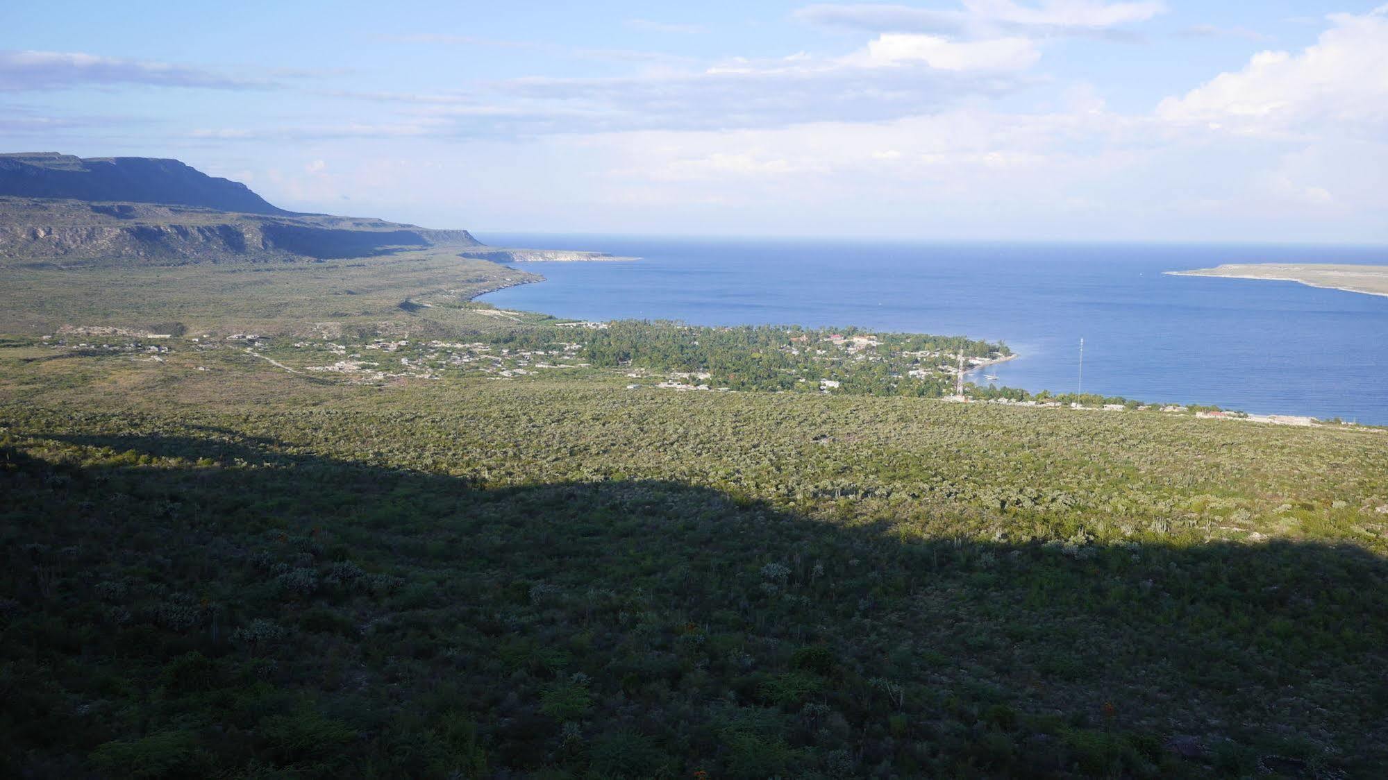 Boukan Guinguette Hotel Mole-Saint-Nicolas Екстериор снимка